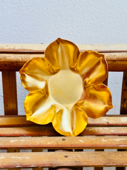 3 Inch Flower Urli